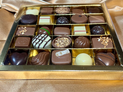 Luxury Box Chocolates Mix Assorted 25pc